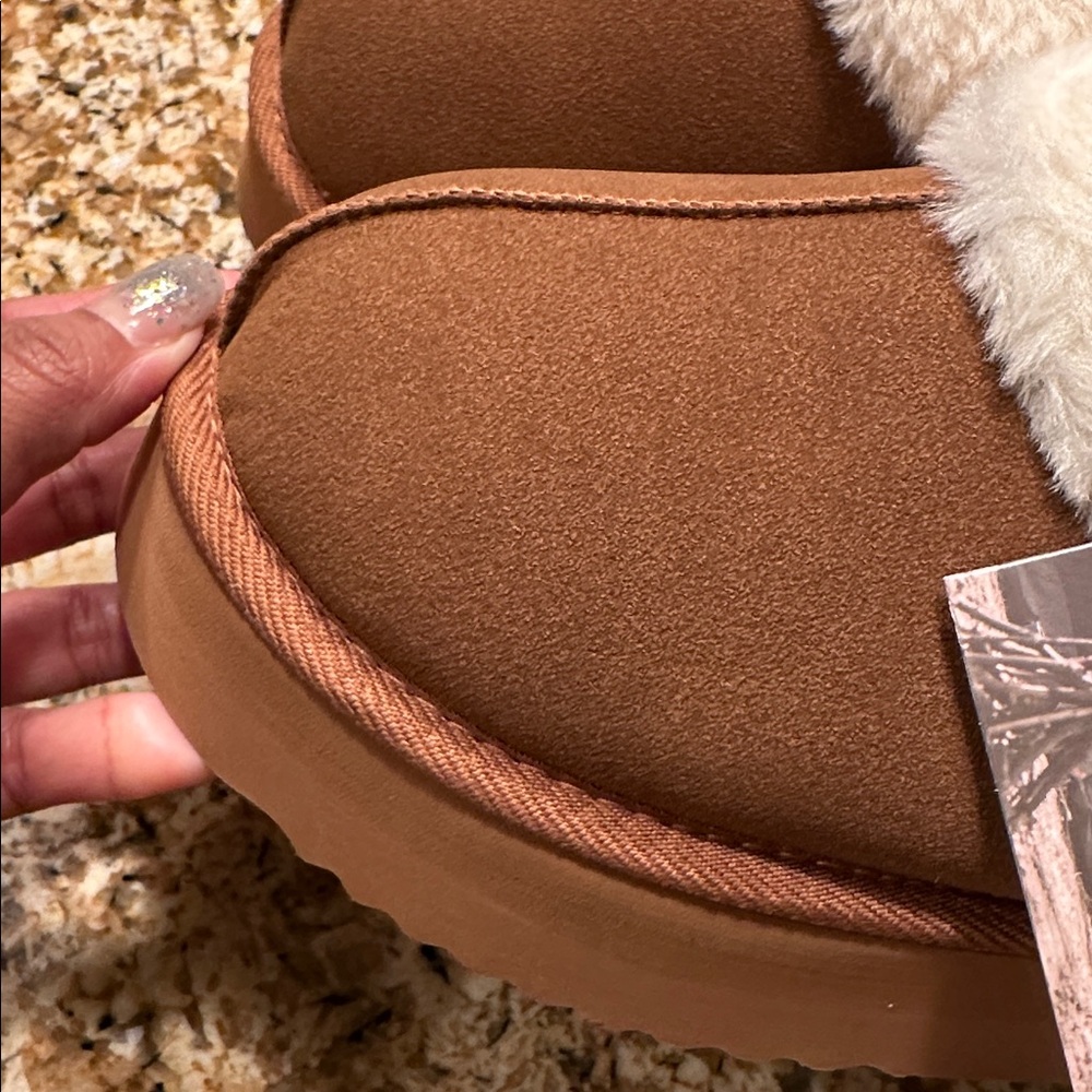 Cozy Chestnut Women's Platform Slippers New Boutique Comfy Soft Faux Fur - Picture 9 of 9